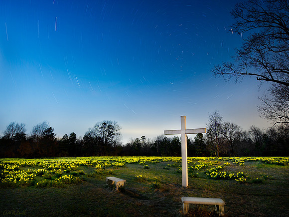 Y mountain cross star trail